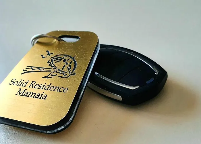 Solid Mamaia