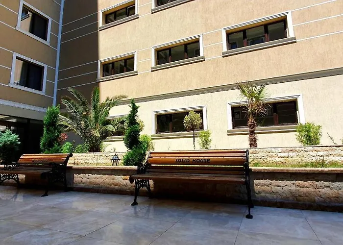 Solid Διαμέρισμα *