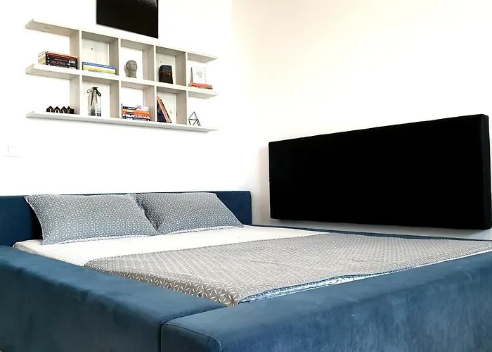 Solid Διαμέρισμα *