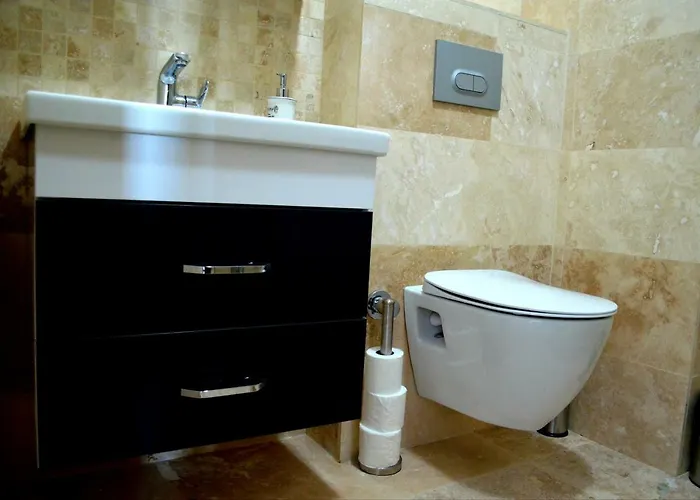 Solid Διαμέρισμα *